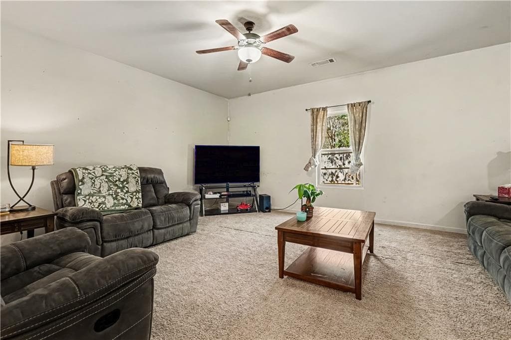 3 bedroom, 3 bathroom, 1,832 sq ft single family residence for sale at 1431 Turning Leaf Lane, Pendergrass, GA 30567 — photo 3