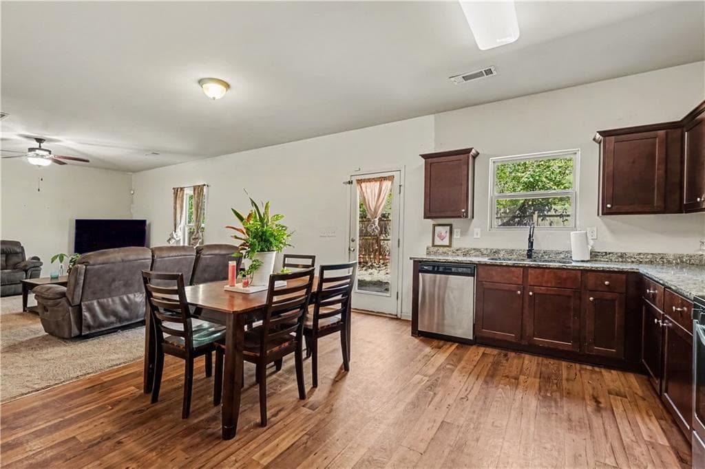3 bedroom, 3 bathroom, 1,832 sq ft single family residence for sale at 1431 Turning Leaf Lane, Pendergrass, GA 30567 — photo 6