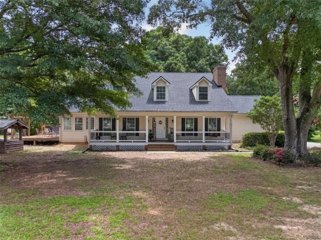5 bedroom, 3 bathroom, 4,511 sq ft single family residence for sale at 410 Old Highway 81, Oxford, GA 30054 — photo 2