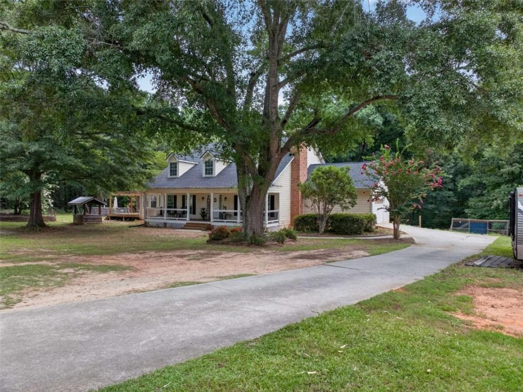 5 bedroom, 3 bathroom, 4,511 sq ft single family residence for sale at 410 Old Highway 81, Oxford, GA 30054 — photo 4