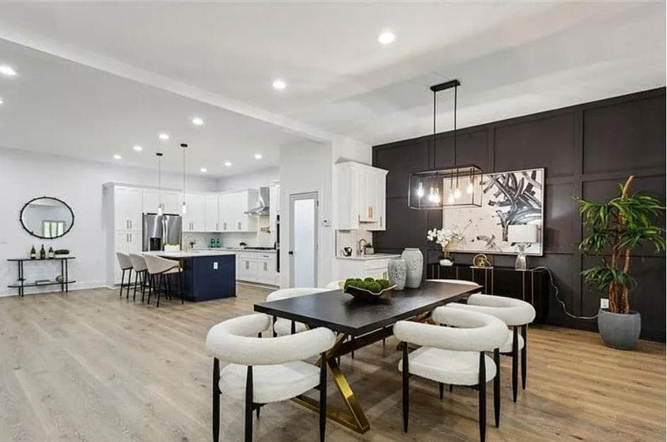 5 bedroom, 6 bathroom, 3,900 sq ft single family residence for sale at 2438 2nd Street, Atlanta, GA 30318 — photo 4