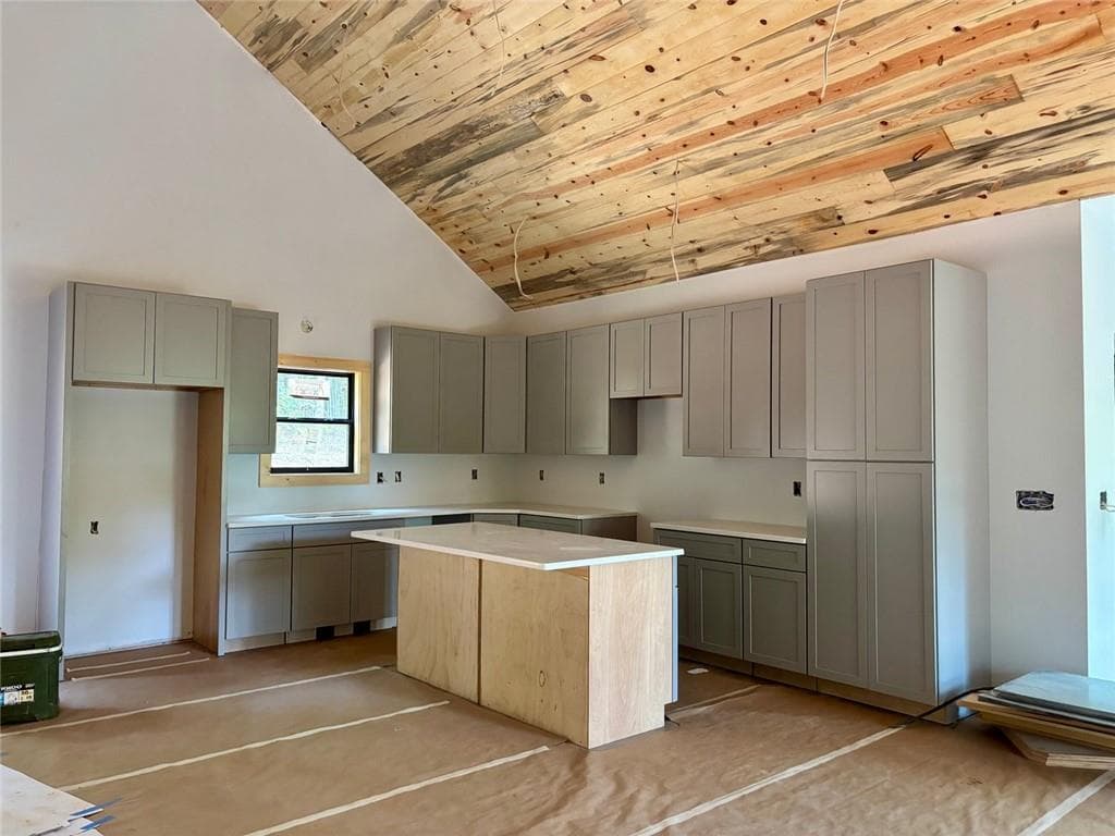 3 bedroom, 3 bathroom, 2,680 sq ft single family residence for sale at 320 East Ridge Ln, Ellijay, GA 30536 — photo 10
