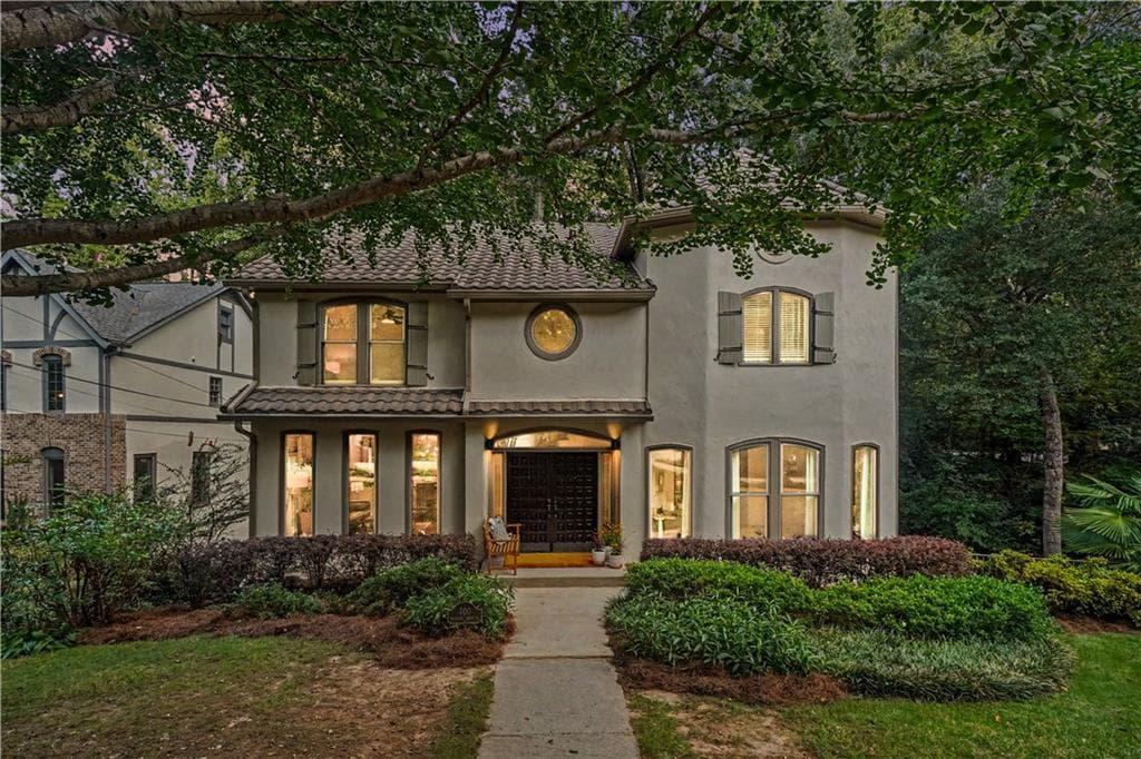 5 bedroom, 4 bathroom, 4,158 sq ft single family residence for sale at 700 Elkmont Drive, Atlanta, GA 30306 — photo 2