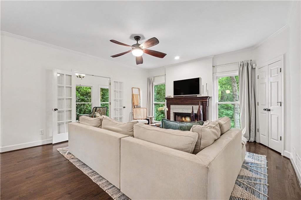 5 bedroom, 4 bathroom, 4,158 sq ft single family residence for sale at 700 Elkmont Drive, Atlanta, GA 30306 — photo 7
