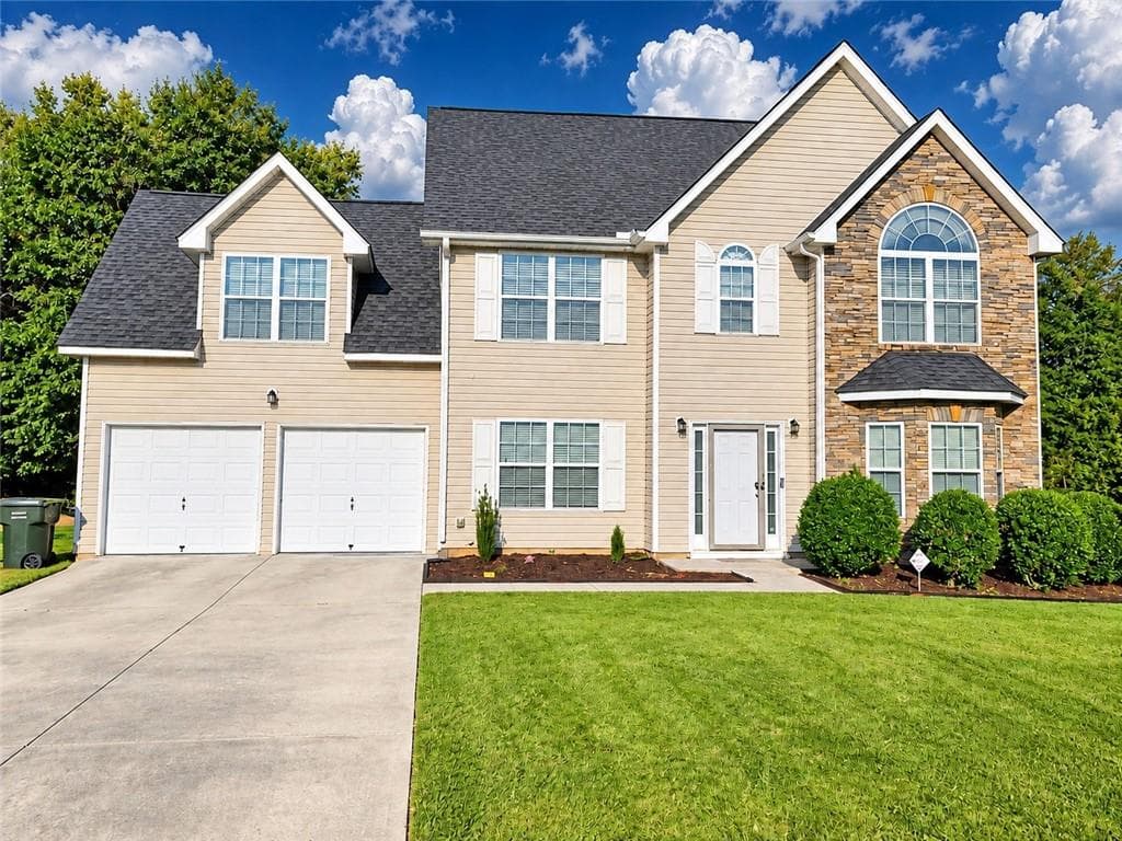 4 bedroom, 3 bathroom, 2,437 sq ft single family residence under contract at 2875 Lake Port Drive, Snellville, GA 30039