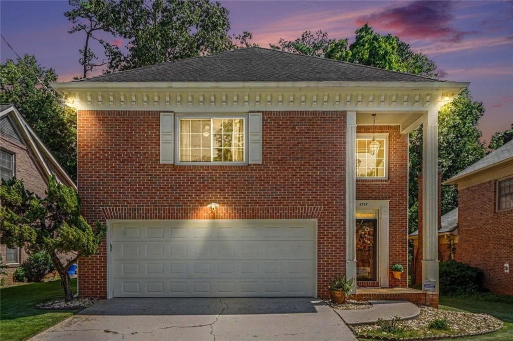 3 bedroom, 3 bathroom, 2,283 sq ft single family residence under contract at 4359 Hambrick Place, Stone Mountain, GA 30083 — photo 2