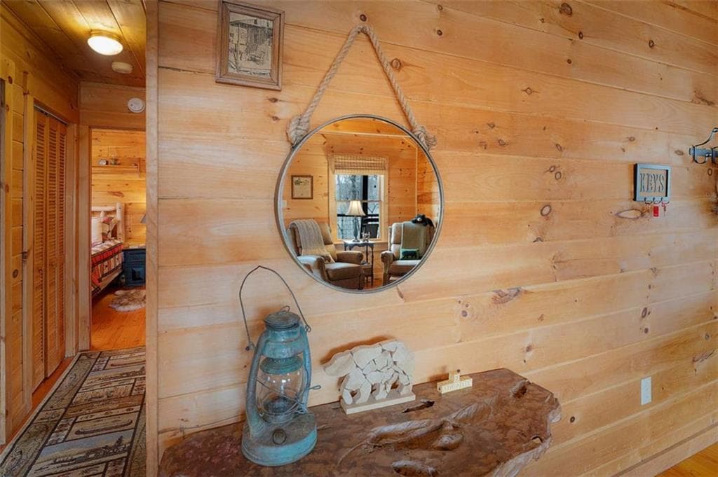 3 bedroom, 3 bathroom, 1,800 sq ft single family residence for sale at 173 Mountain Laurel Lane, Ellijay, GA 30536 — photo 9