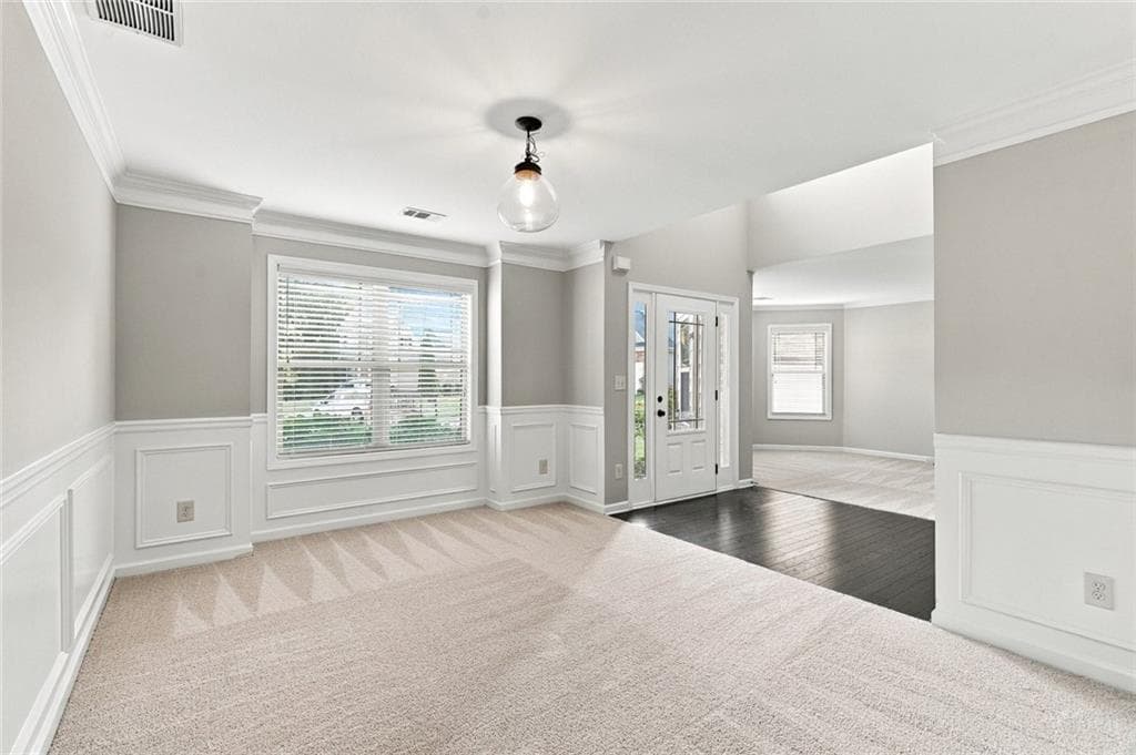 5 bedroom, 3 bathroom, 2,527 sq ft single family residence for rent at 5335 Redfield Way, Cumming, GA 30028 for $2,495 a month — photo 4