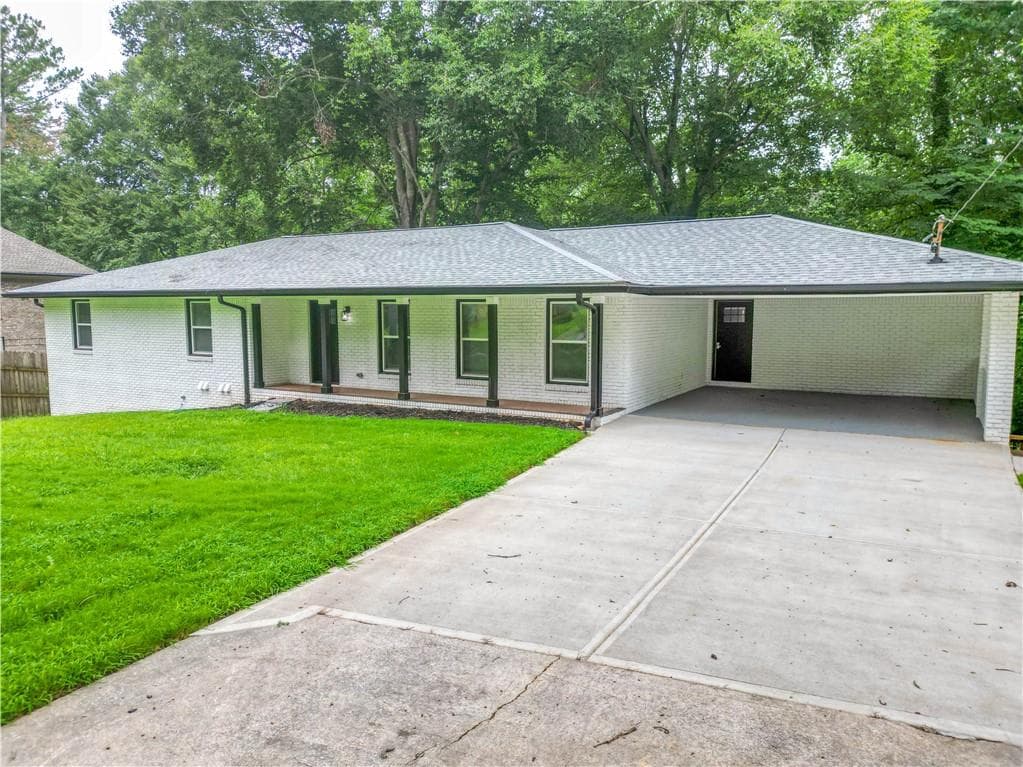 5 bedroom, 4 bathroom, 2,180 sq ft single family residence for sale at 2376 Melinda Drive, Atlanta, GA 30345