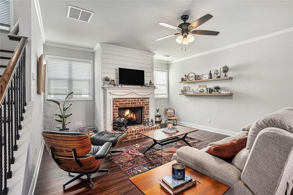3 bedroom, 3 bathroom, 2,548 sq ft single family residence for sale at 5180 Parkwood Drive, Flowery Branch, GA 30542 — photo 4