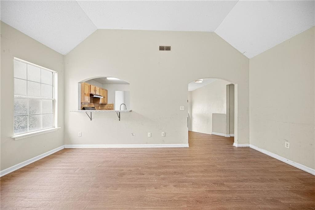 5 bedroom, 3 bathroom, 2,048 sq ft single family residence under contract at 4149 Mistymorn Way, Powder Springs, GA 30127 — photo 8