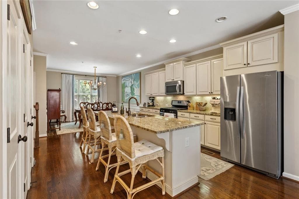 3 bedroom, 4 bathroom, 2,208 sq ft townhouse for sale at 1215 Poston Place, Smyrna, GA 30080 — photo 3