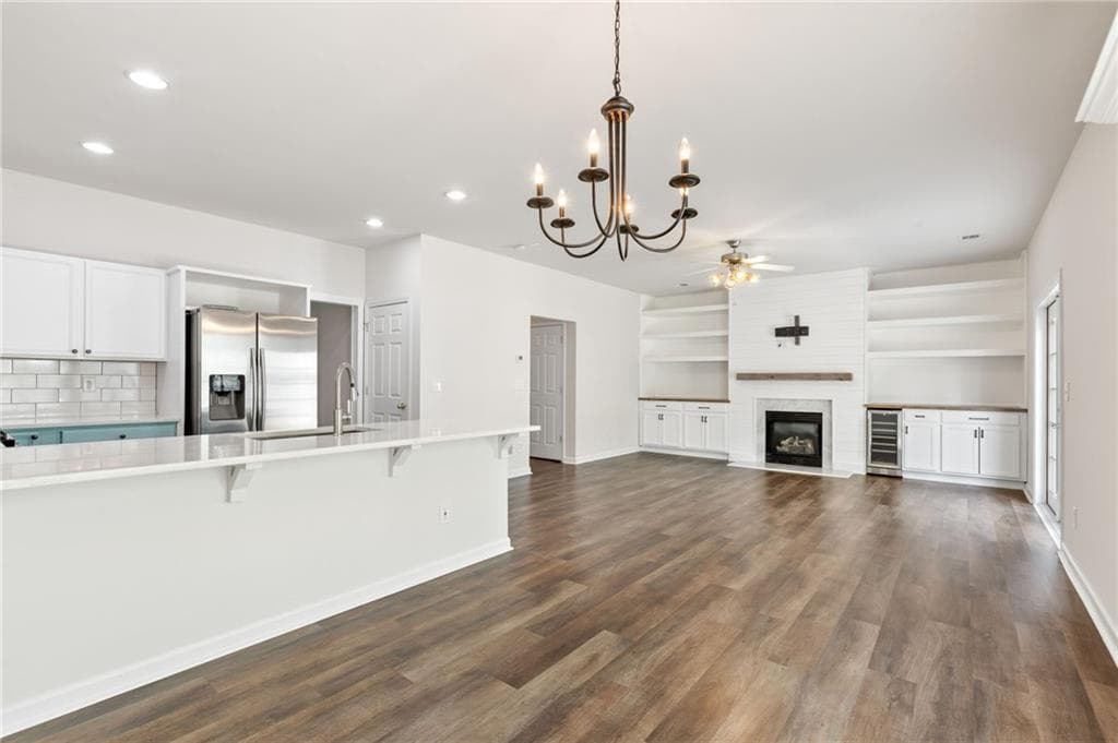 4 bedroom, 3 bathroom, 1,854 sq ft single family residence for sale at 2410 Gateview Court, Cumming, GA 30040 — photo 8