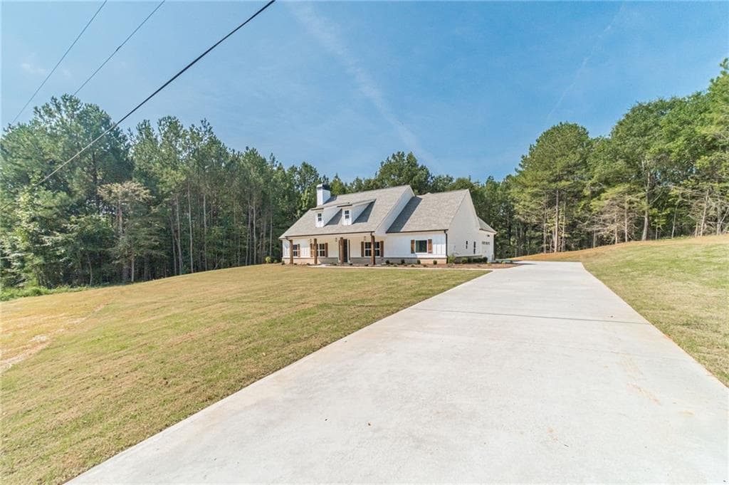 4 bedroom, 3 bathroom, 2,486 sq ft single family residence under contract at 63 Paul Smith Road, Covington, GA 30014 — photo 2