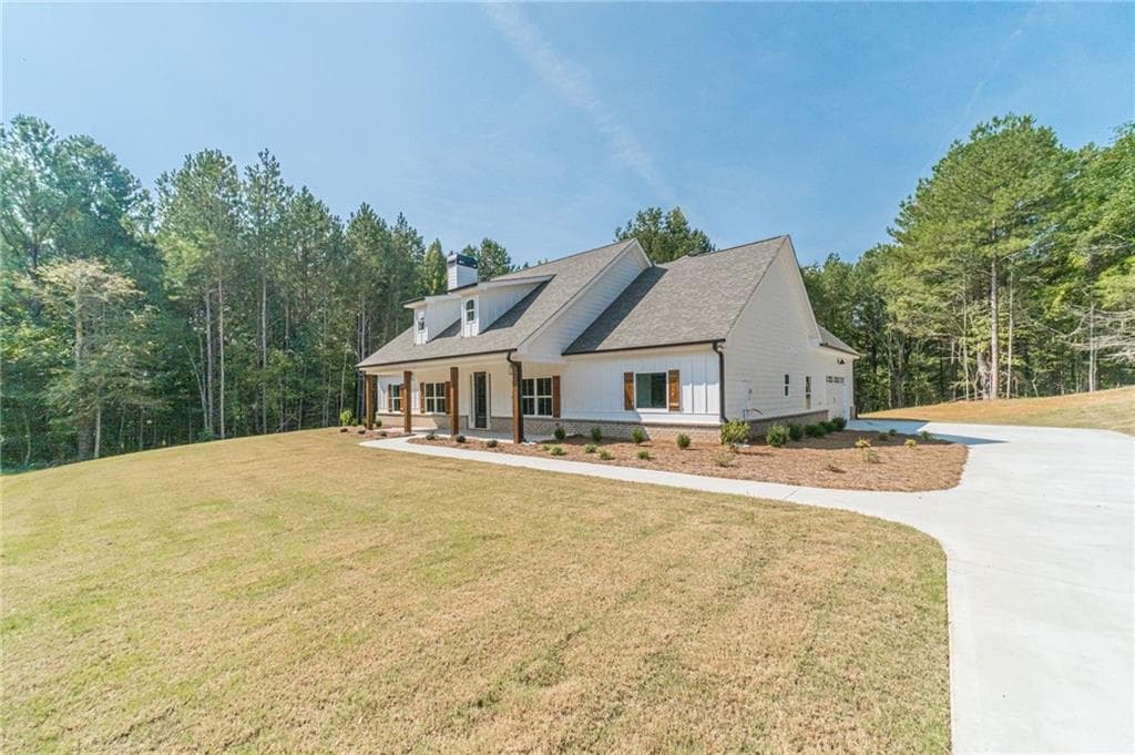 4 bedroom, 3 bathroom, 2,486 sq ft single family residence under contract at 63 Paul Smith Road, Covington, GA 30014 — photo 3