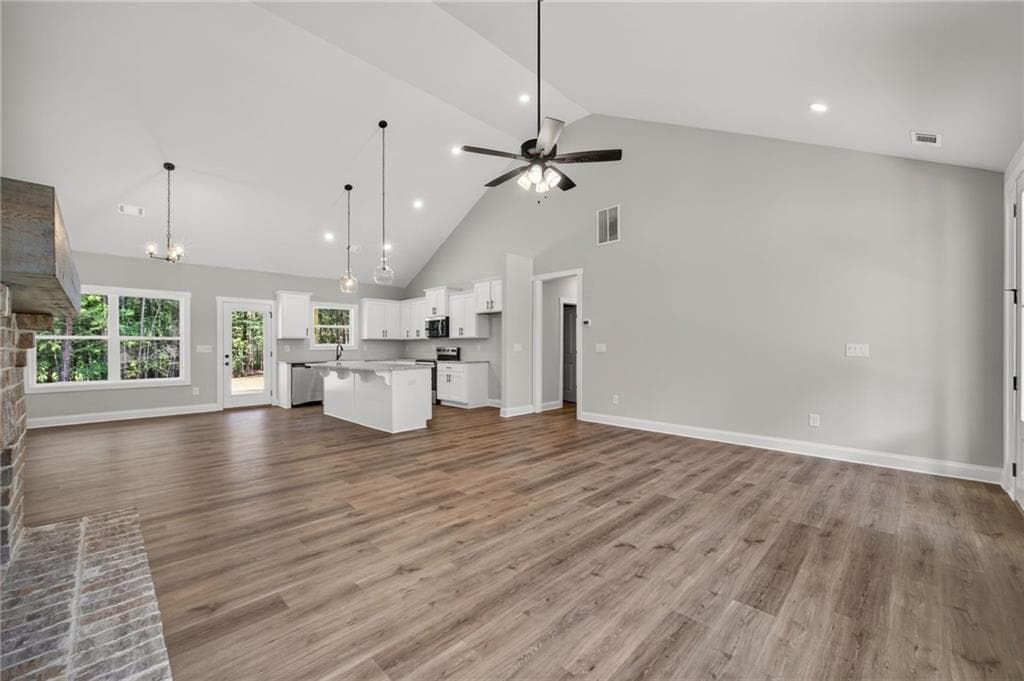 4 bedroom, 3 bathroom, 2,486 sq ft single family residence under contract at 63 Paul Smith Road, Covington, GA 30014 — photo 6