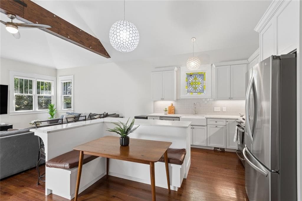 5 bedroom, 3 bathroom, 2,227 sq ft single family residence for sale at 648 Waldo Street, Atlanta, GA 30312 — photo 3