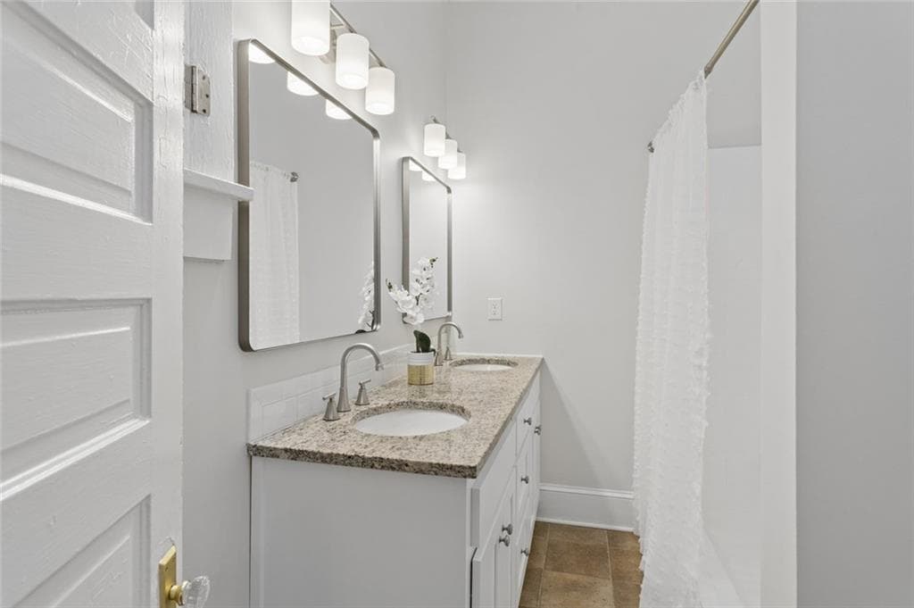 5 bedroom, 3 bathroom, 2,227 sq ft single family residence for sale at 648 Waldo Street, Atlanta, GA 30312 — photo 6
