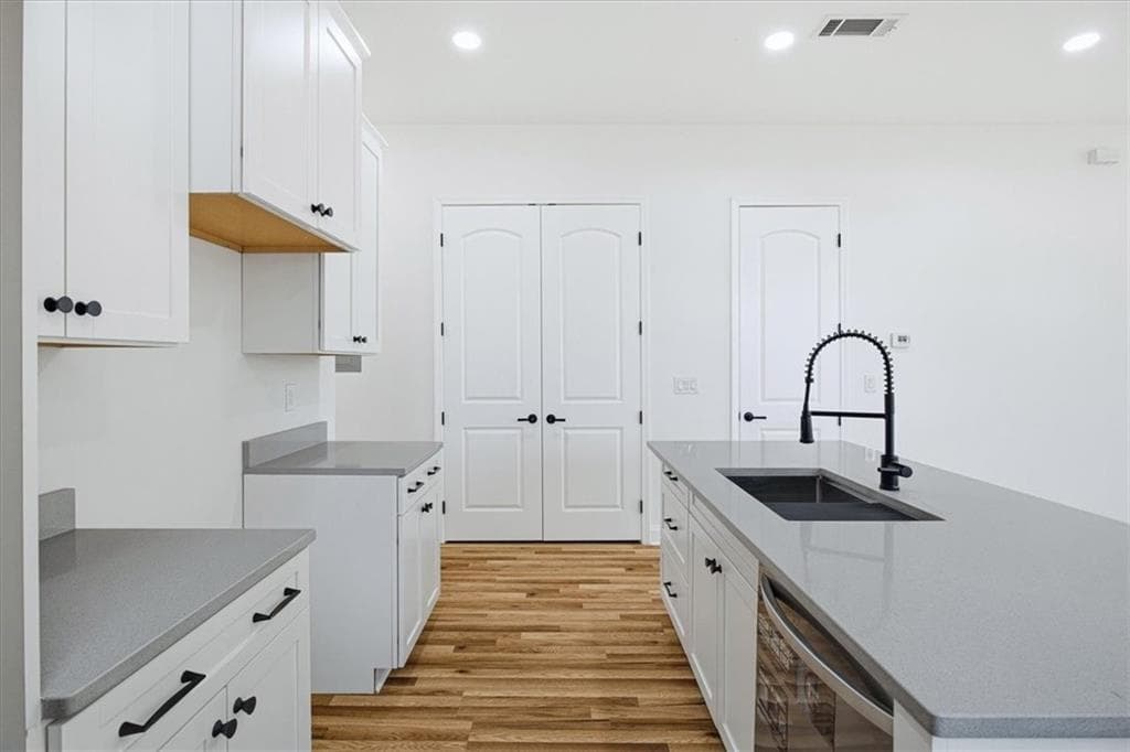 3 bedroom, 3 bathroom, 1,497 sq ft townhouse for sale at 1314-A Dorsey Street, Atlanta, GA 30310 — photo 6