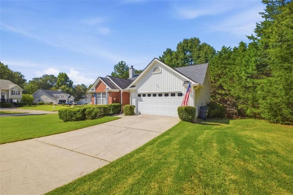 3 bedroom, 2 bathroom, 2,726 sq ft single family residence for sale at 3465 Laurel Springs Cove, Villa Rica, GA 30180 — photo 3