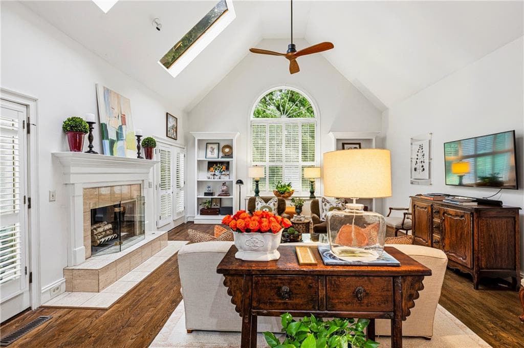 4 bedroom, 4 bathroom, 3,813 sq ft single family residence for sale at 4418 Paces Battle, Atlanta, GA 30327 — photo 4