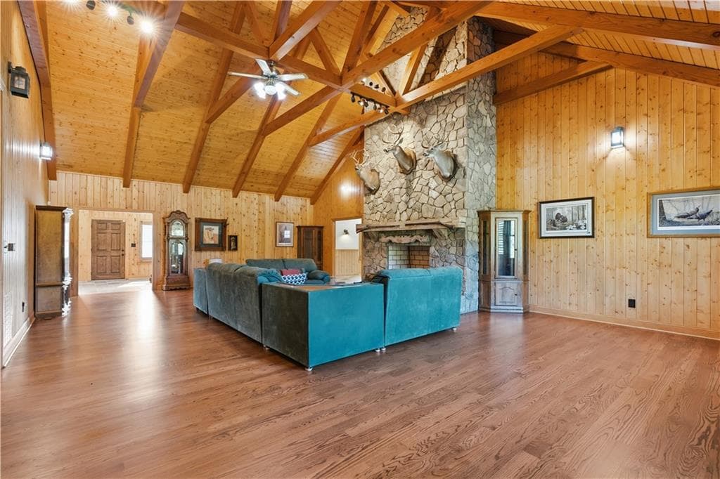 3 bedroom, 2 bathroom, 3,461 sq ft single family residence for sale at 380 Bozeman Road, White, GA 30184 — photo 4