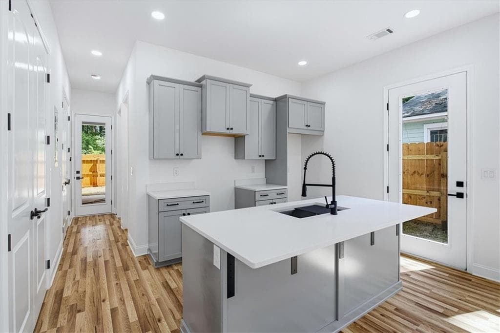 3 bedroom, 3 bathroom, 1,497 sq ft townhouse for sale at 1314-B Dorsey Street, Atlanta, GA 30310 — photo 4