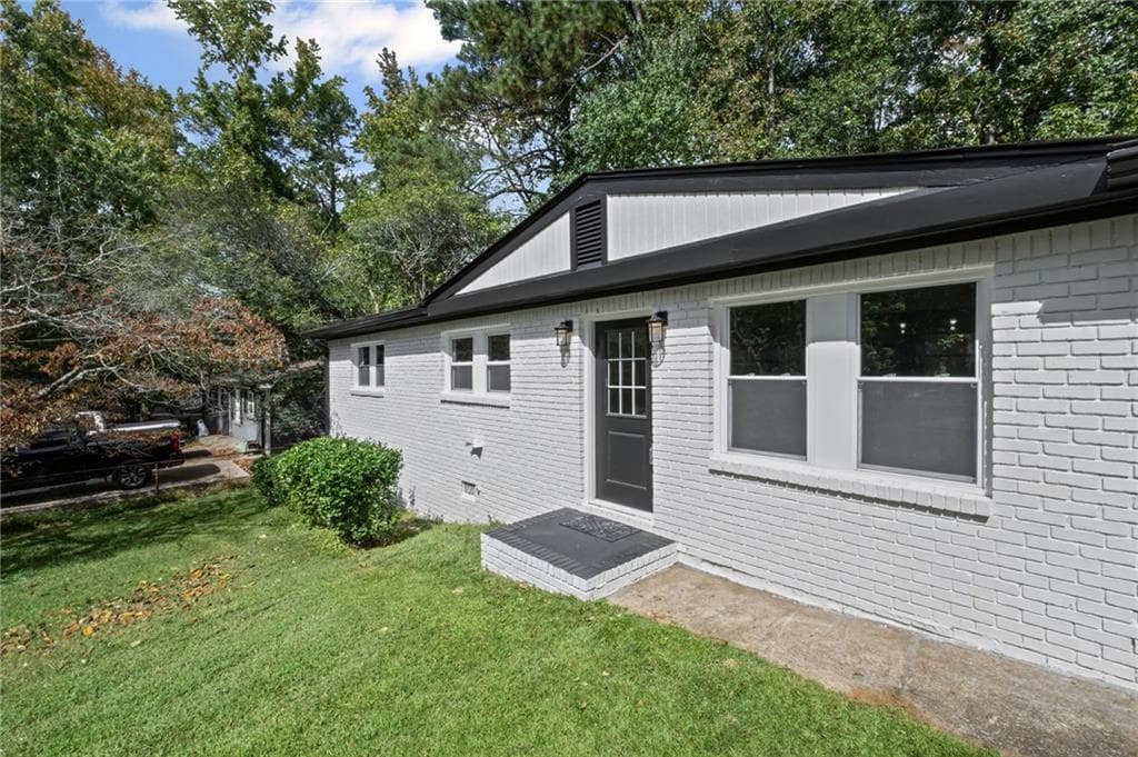 3 bedroom, 2 bathroom, 1,080 sq ft single family residence for rent at 5961 John Street, Austell, GA 30106 for $1,750 a month — photo 2