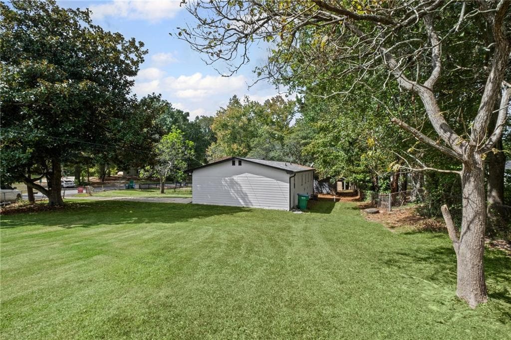 3 bedroom, 2 bathroom, 1,080 sq ft single family residence for rent at 5961 John Street, Austell, GA 30106 for $1,750 a month — photo 6
