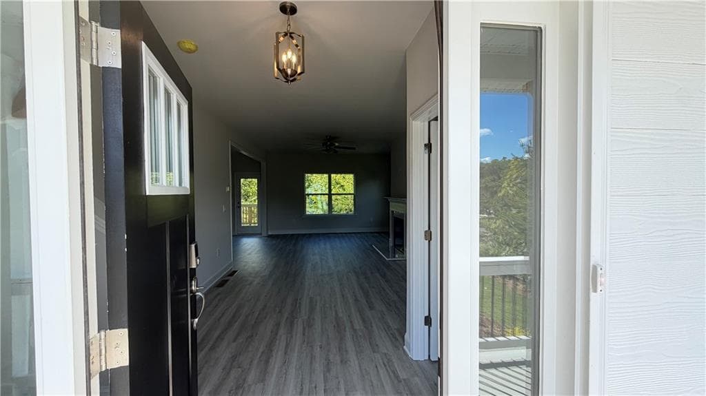 5 bedroom, 4 bathroom, 2,131 sq ft single family residence for sale at 610 Bald Ridge Circle, Demorest, GA 30535 — photo 3