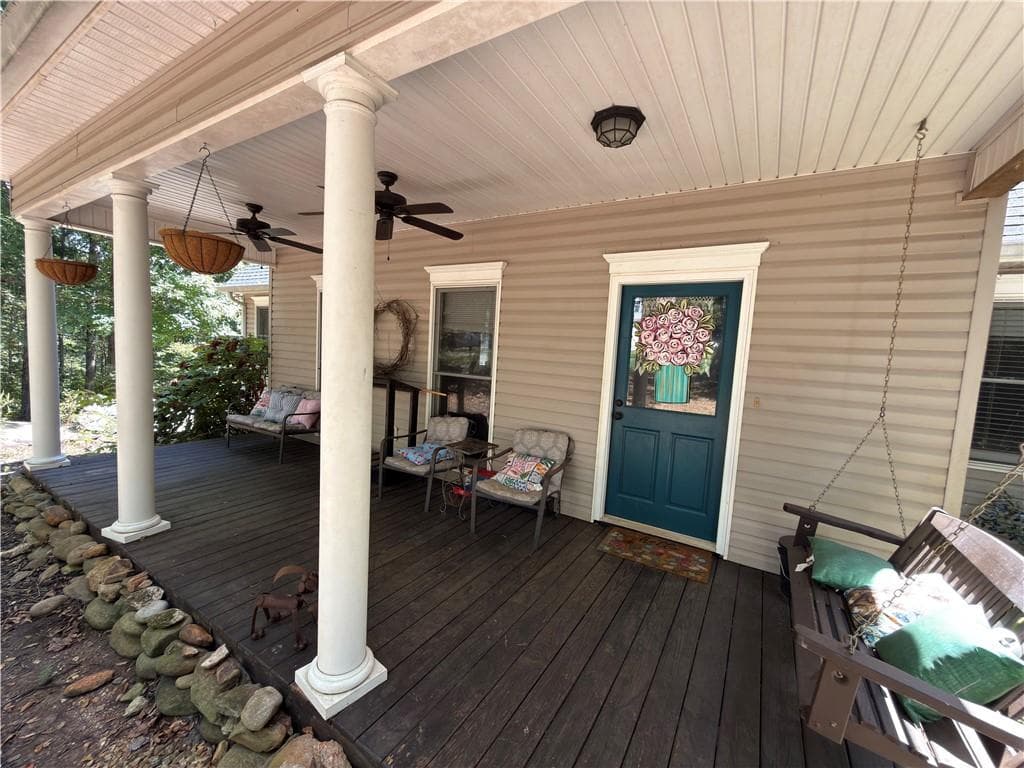 5 bedroom, 4 bathroom, 3,822 sq ft single family residence for sale at 399 Grindstone Creek Drive, Clarkesville, GA 30523 — photo 4