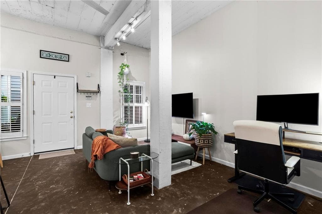 1 bedroom, 1 bathroom, 706 sq ft condominium for sale at 1026 Saint Charles Avenue 11, Atlanta, GA 30306 — photo 7
