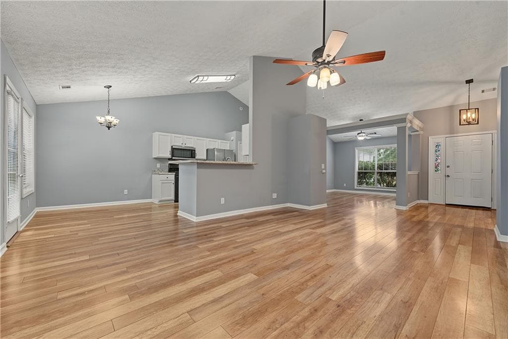 3 bedroom, 2 bathroom, 1,763 sq ft single family residence for rent at 80 Savanna Court, Powder Springs, GA 30127 for $2,000 a month — photo 6