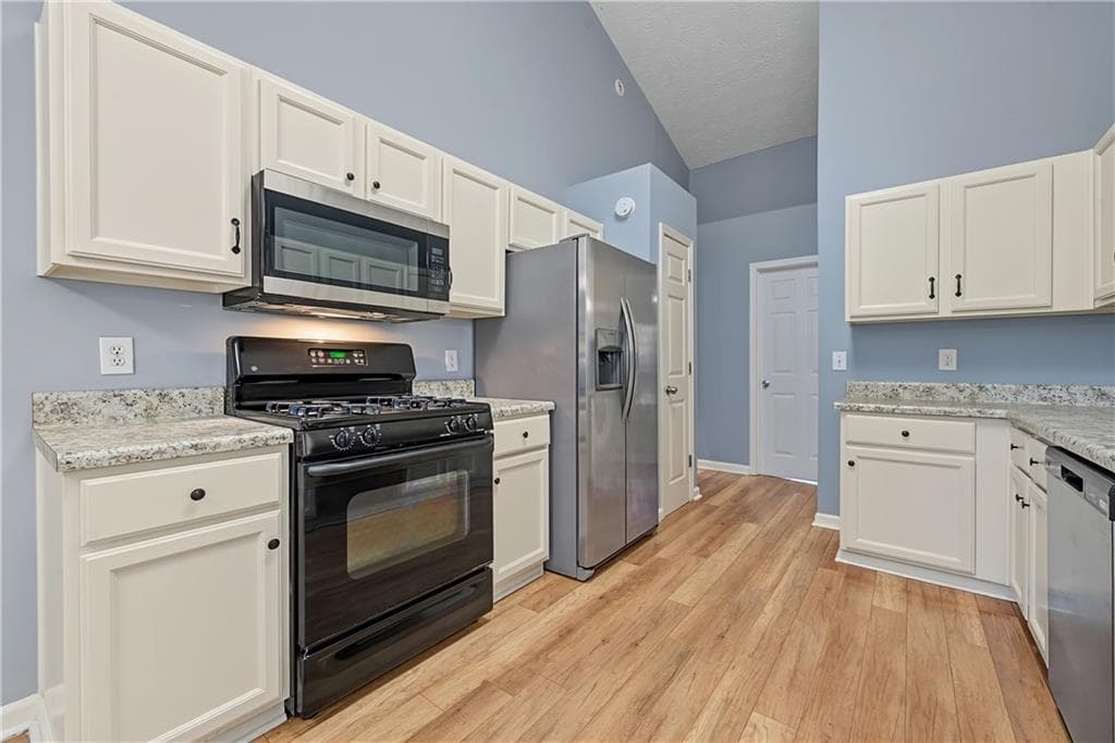 3 bedroom, 2 bathroom, 1,763 sq ft single family residence for rent at 80 Savanna Court, Powder Springs, GA 30127 for $2,000 a month — photo 9