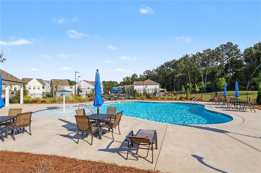 5 bedroom, 3 bathroom, 2,951 sq ft single family residence under contract at 3722 Silvery Way, Powder Springs, GA 30127 — photo 6