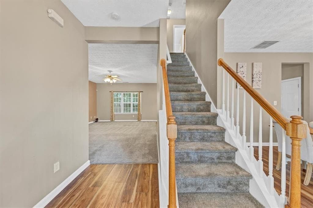3 bedroom, 3 bathroom, 1,640 sq ft single family residence for rent at 5745 Old Carriage Drive, Atlanta, GA 30349 for $2,100 a month — photo 4