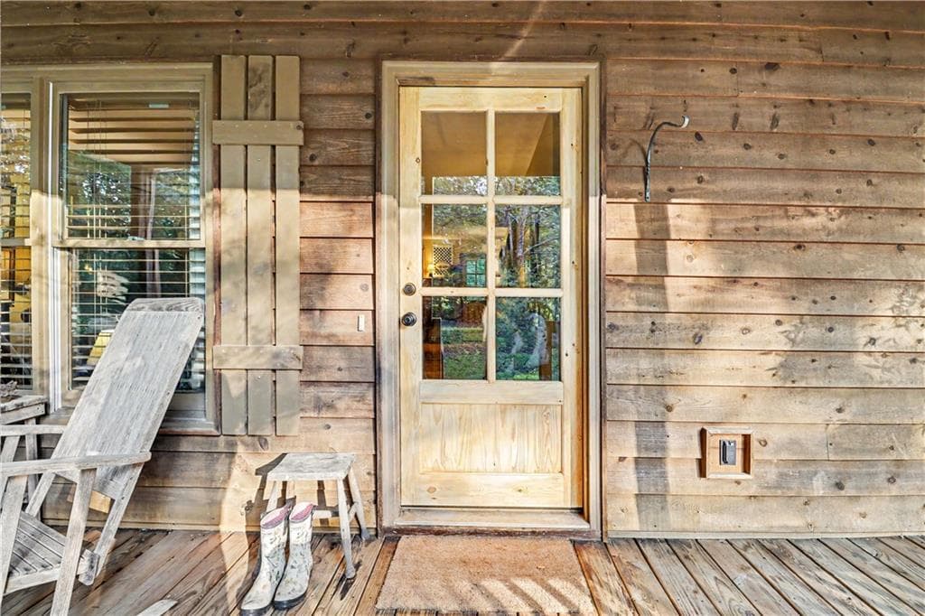3 bedroom, 3 bathroom, 2,586 sq ft single family residence for sale at 555 River Flow Drive, Dahlonega, GA 30533 — photo 4