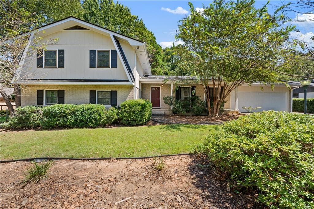 4 bedroom, 3 bathroom, 2,700 sq ft single family residence for sale at 5161 Joel Lane, Dunwoody, GA 30360