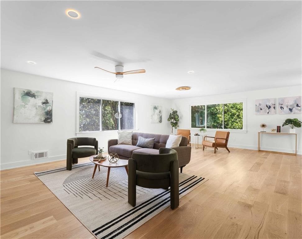 5 bedroom, 4 bathroom, 3,900 sq ft single family residence for sale at 1679 Oak Lane, Atlanta, GA 30329 — photo 5