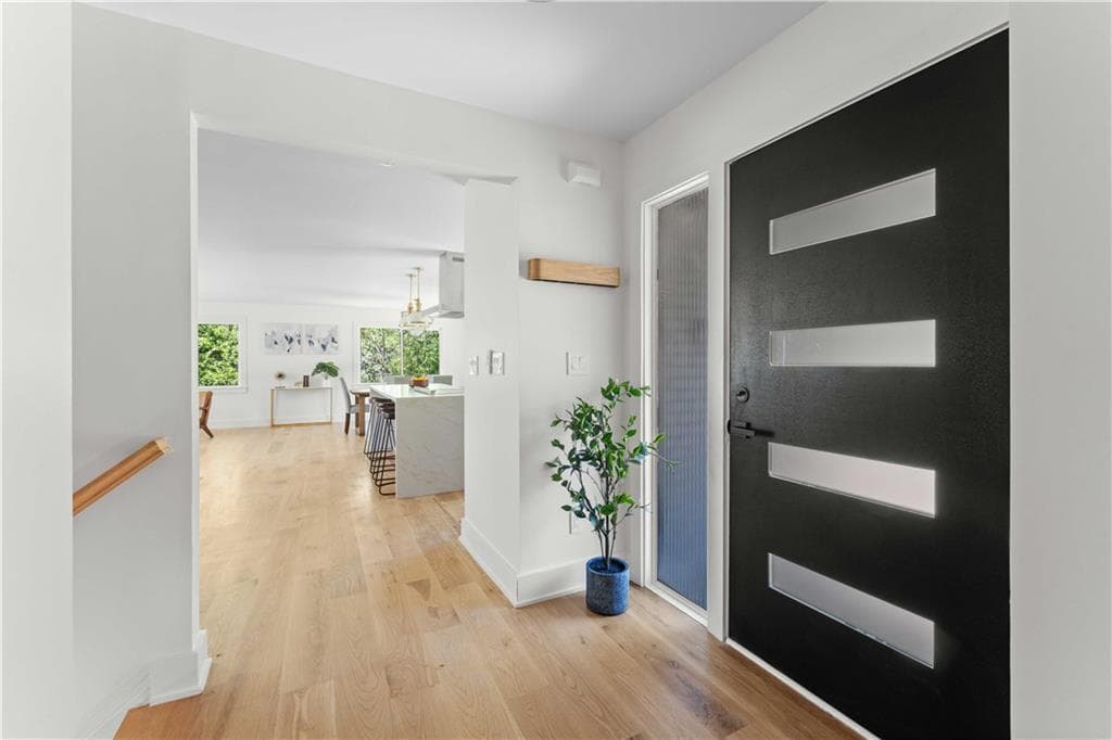 5 bedroom, 4 bathroom, 3,900 sq ft single family residence for sale at 1679 Oak Lane, Atlanta, GA 30329 — photo 8