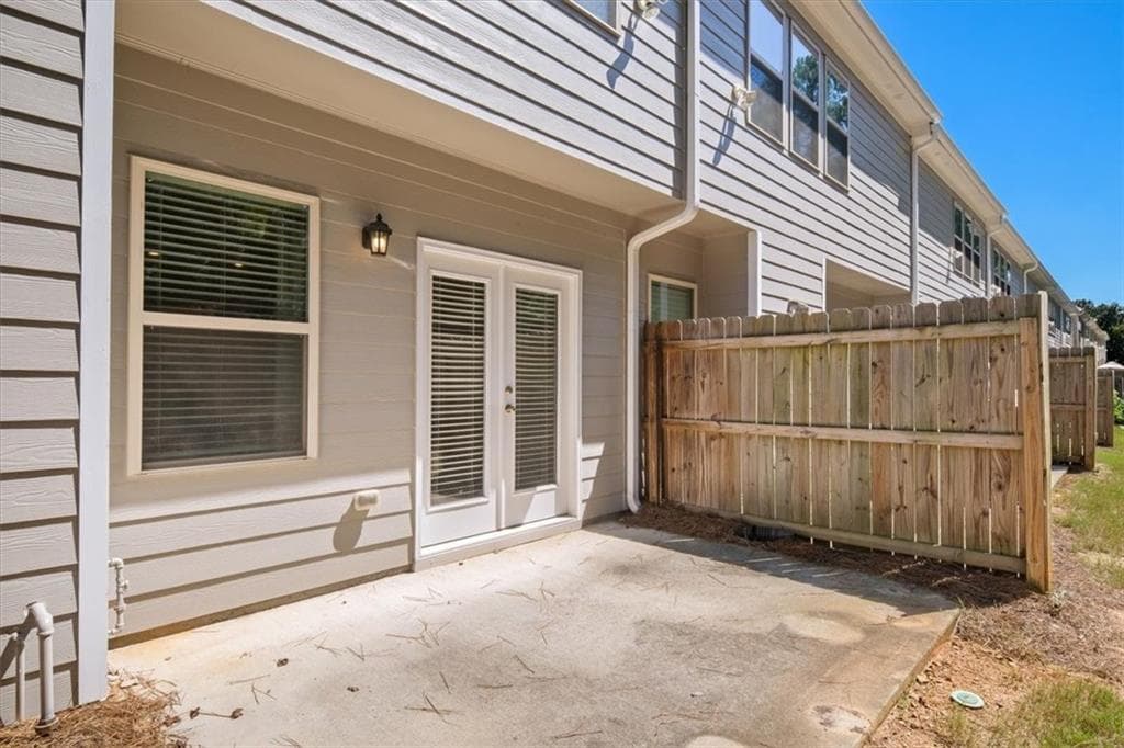3 bedroom, 3 bathroom, 1,918 sq ft townhouse for sale at 4442 Park Vista Lane, Buford, GA 30518 — photo 9