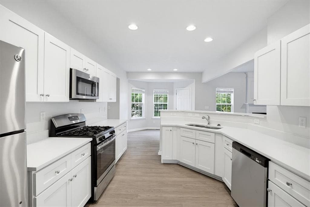 4 bedroom, 2 bathroom, 2,917 sq ft single family residence for sale at 3014 New Haven Lane, Villa Rica, GA 30180 — photo 2