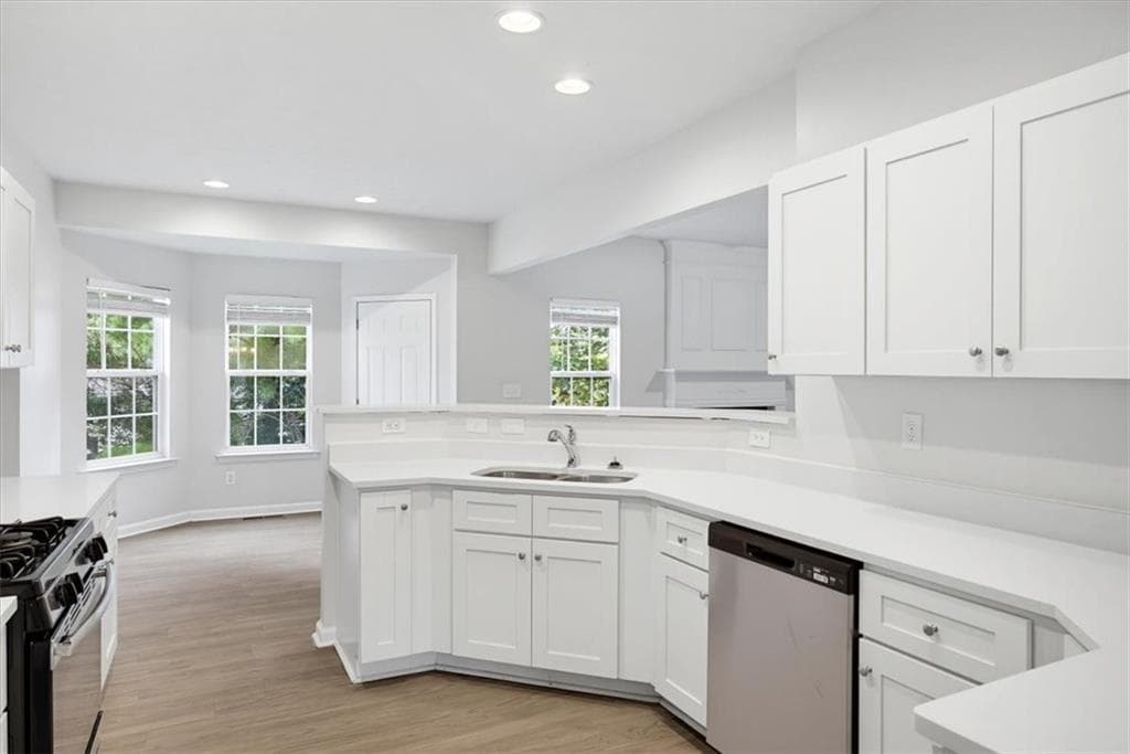 4 bedroom, 2 bathroom, 2,917 sq ft single family residence for sale at 3014 New Haven Lane, Villa Rica, GA 30180 — photo 3