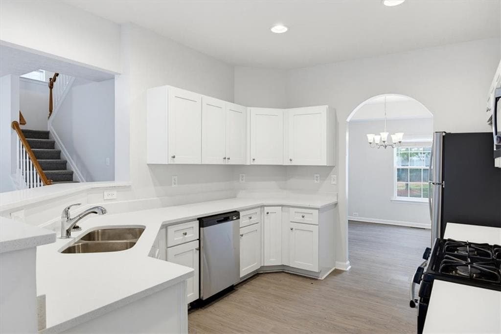 4 bedroom, 2 bathroom, 2,917 sq ft single family residence for sale at 3014 New Haven Lane, Villa Rica, GA 30180 — photo 4