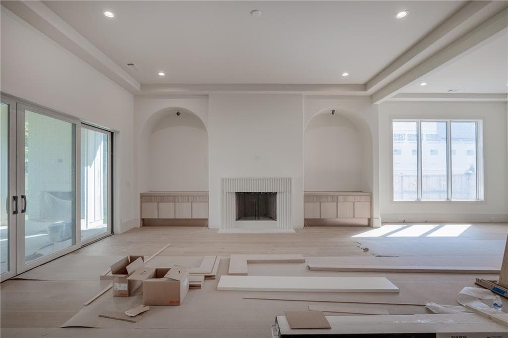 5 bedroom, 6 bathroom, 5,023 sq ft single family residence for sale at 305 Hook Street, Alpharetta, GA 30009 — photo 7