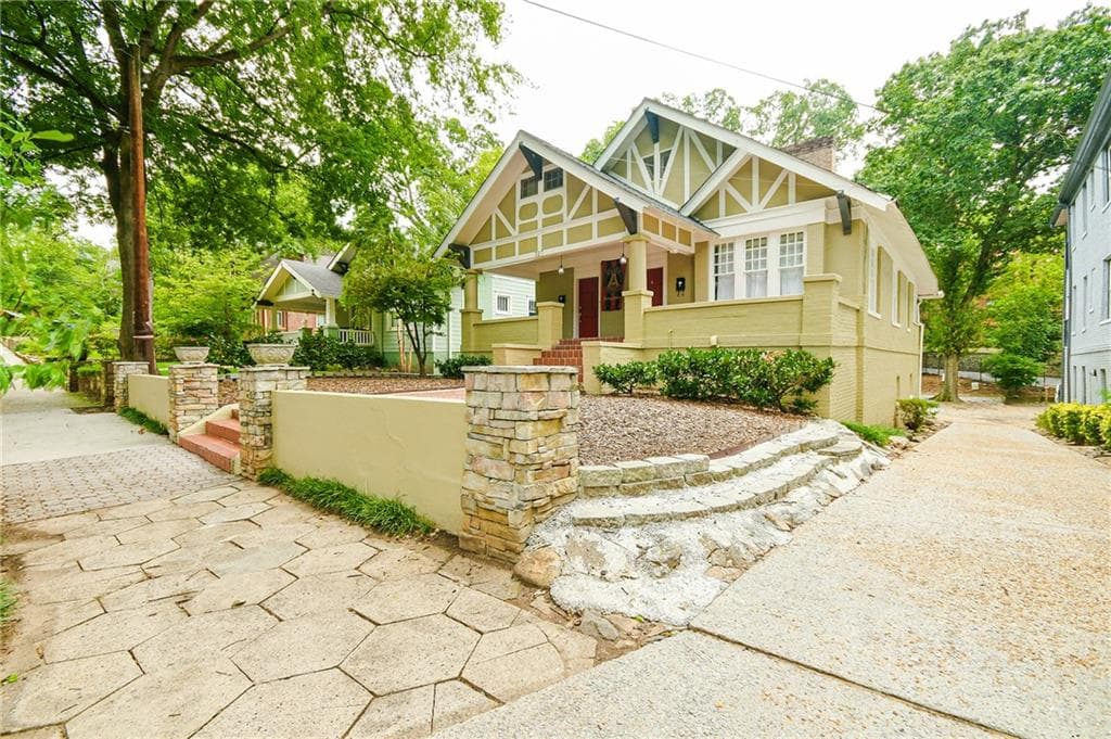 2 bedroom, 2 bathroom, 1,200 sq ft duplex for rent at 327 4th Street A, Atlanta, GA 30308 for $2,550 a month — photo 1 of 16