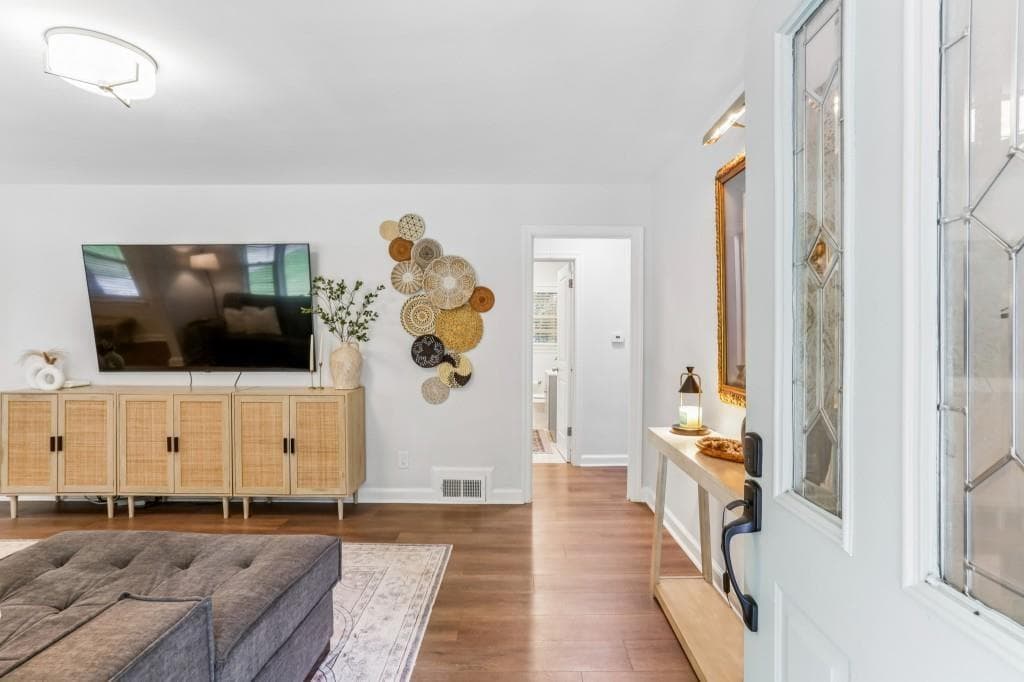 3 bedroom, 2 bathroom, 1,185 sq ft single family residence for sale at 1879 Long, Decatur, GA 30032 — photo 8
