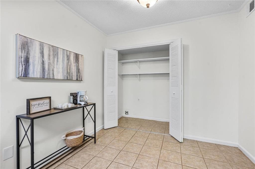 2 bedroom, 3 bathroom, 1,594 sq ft condominium for sale at 2474 Northlake Court, Atlanta, GA 30345 — photo 8