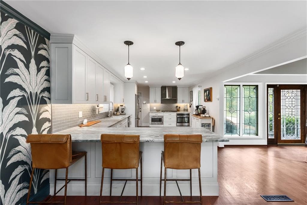 4 bedroom, 4 bathroom, 3,567 sq ft single family residence for sale at 3665 High Green Drive, Marietta, GA 30068 — photo 2
