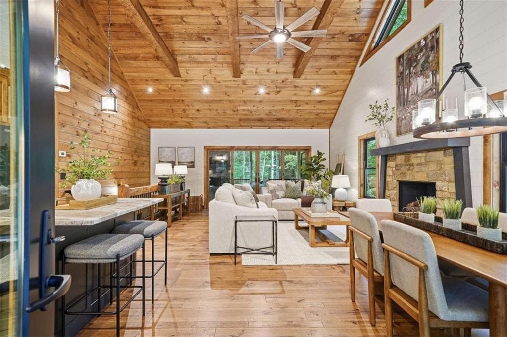 3 bedroom, 2 bathroom, 1,904 sq ft single family residence for sale at 288 Hoot Owl Hill, Morganton, GA 30560 — photo 2